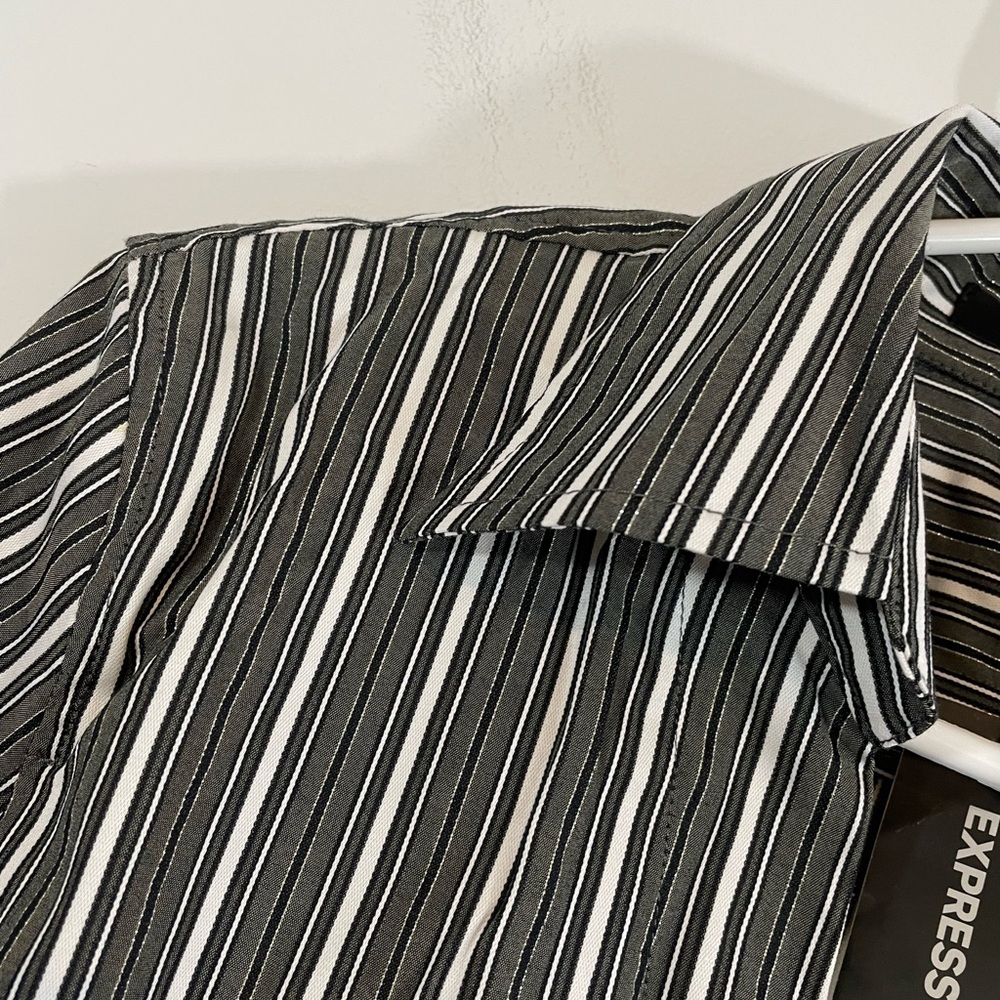 Express Design Studio Button Up Blouse large Stri… - image 3